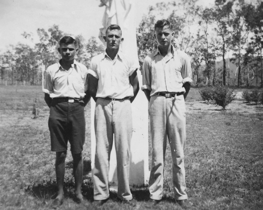 Students of 1937 in front of St Teresa's statue Image
