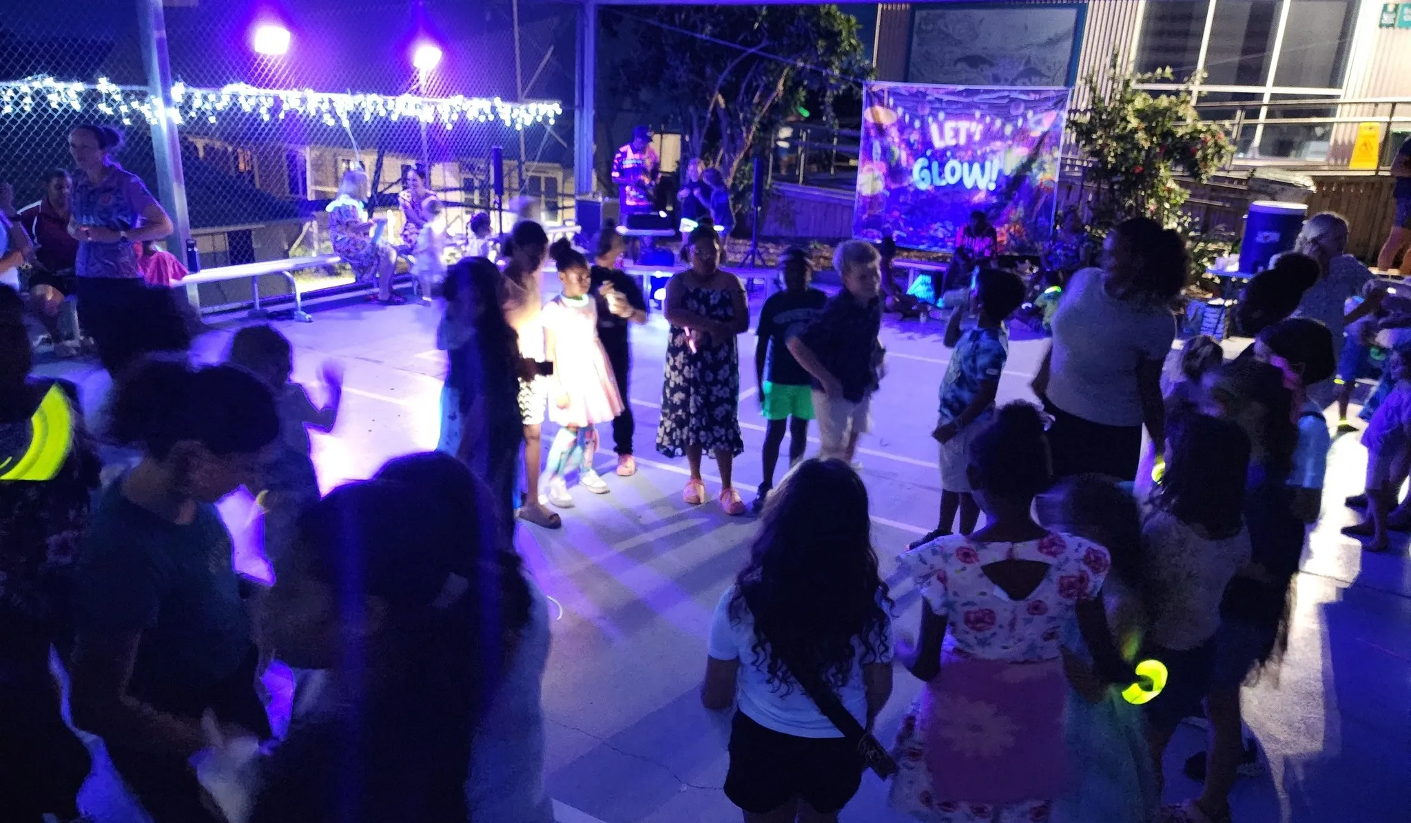 Groovin’ Under the Island Stars