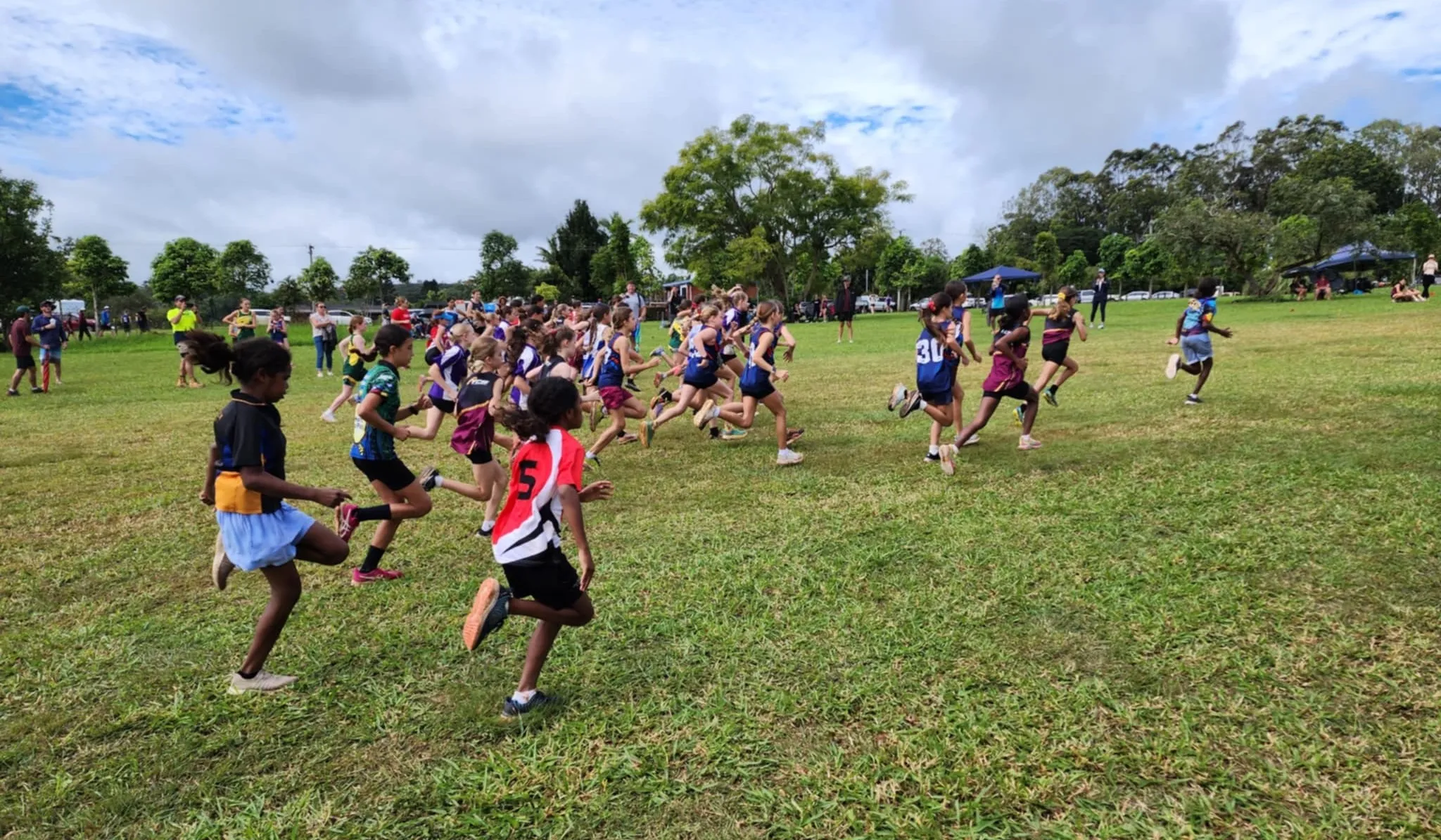 Sacred Heart Shines at Peninsula Cross Country!